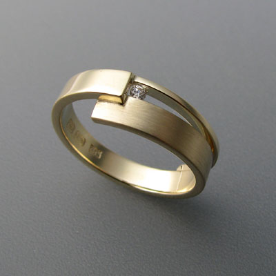 Gouden ring met diamant